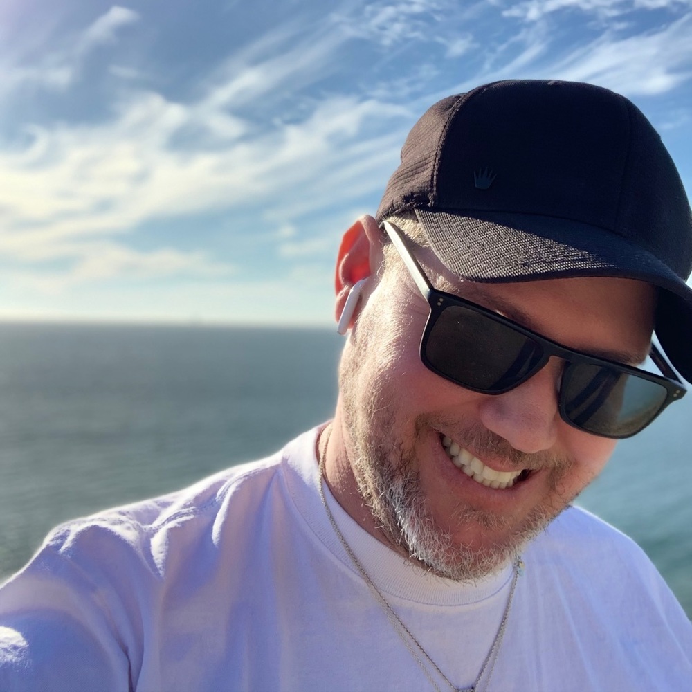 Meet your Posher, Cameron